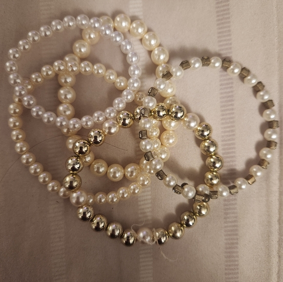 Mixed Bracelets - Picture 5 of 12